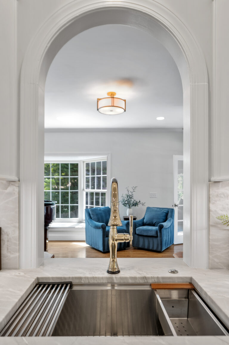 Semi-flush mount ceiling fixture