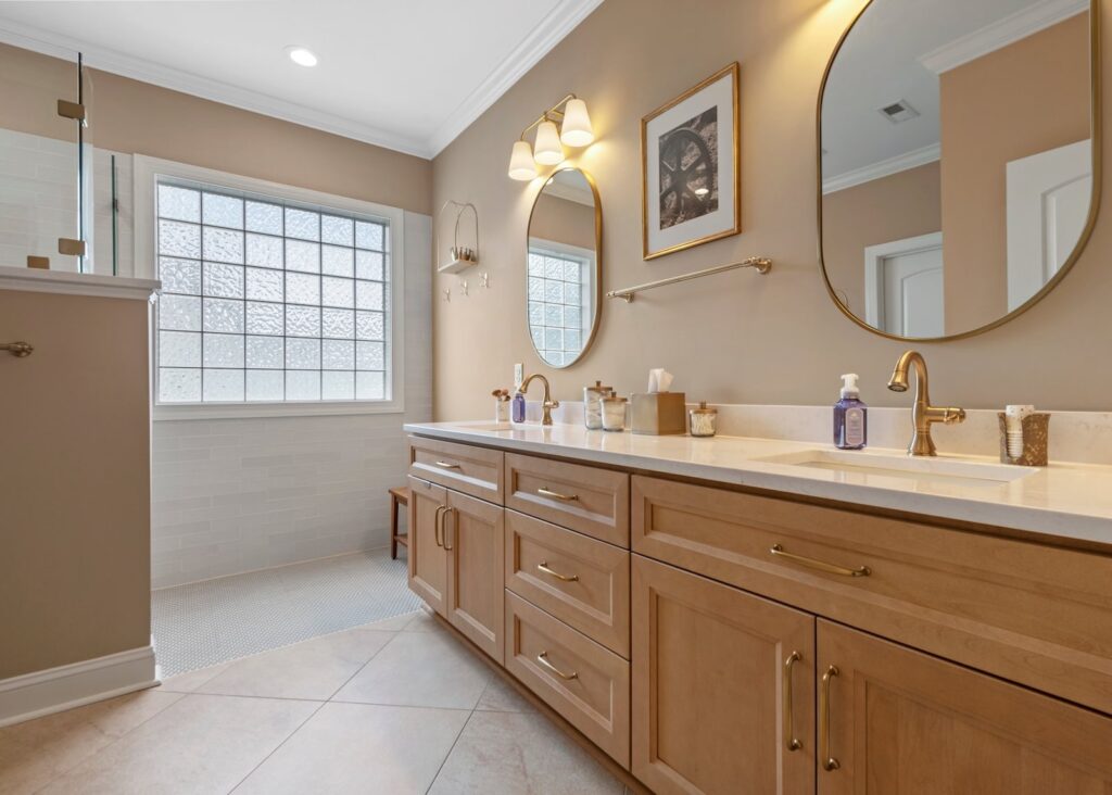 Bathroom sinks