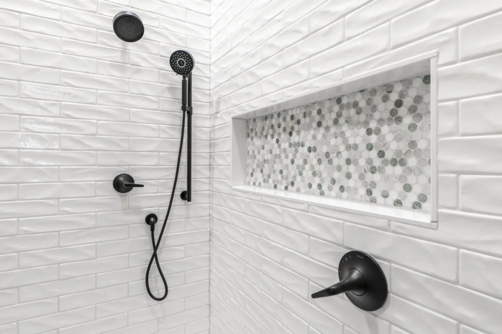 Handheld shower and niche
