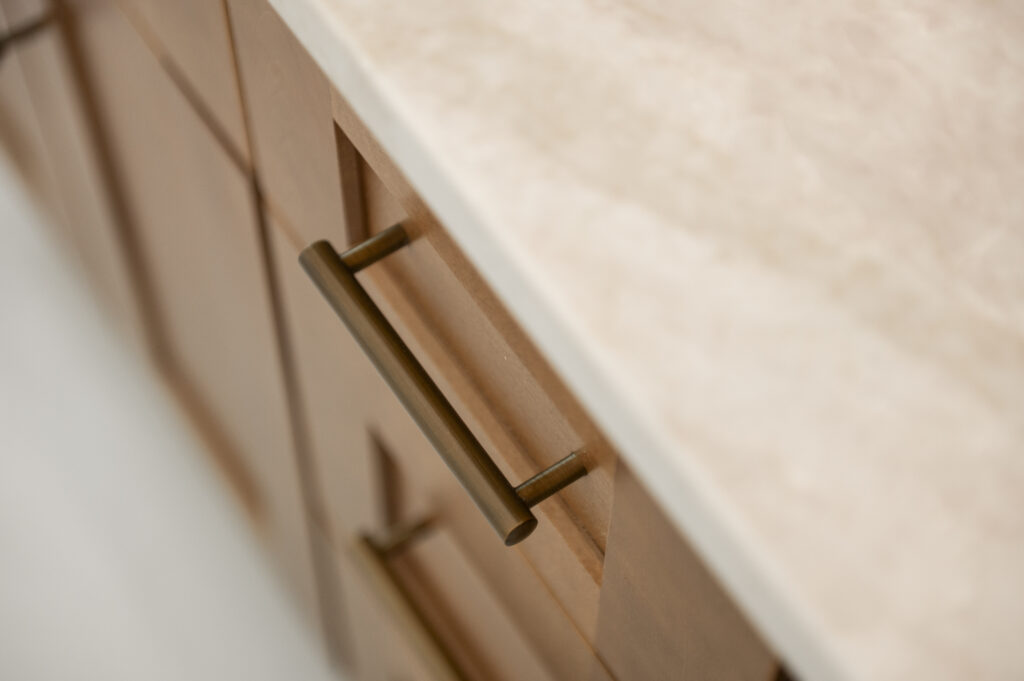 Vanity countertop and handle recently updated